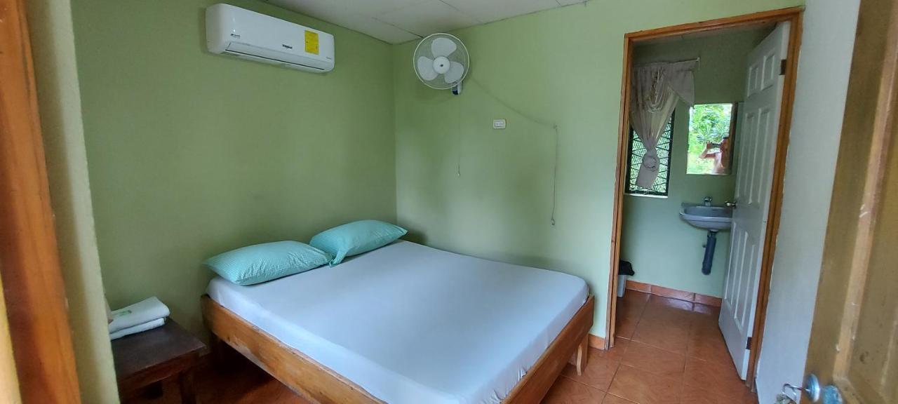 Hostal Y Cabinas Anita-And Rafting Tour! Siqurres Da Alegria Esterno foto